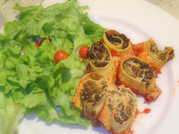 healthy lasagne rolls