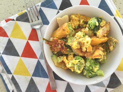 One Pan Turmeric and Vegetable Breakfast Bowl - Low Carb